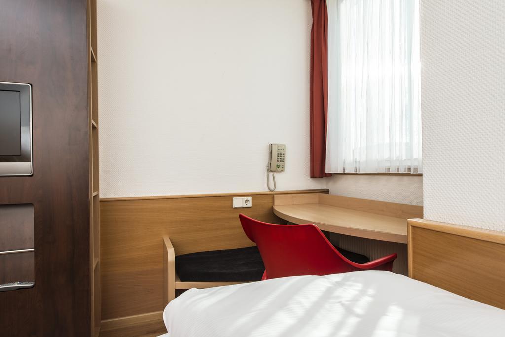 Ibis Hotel Eisenach Ruang foto